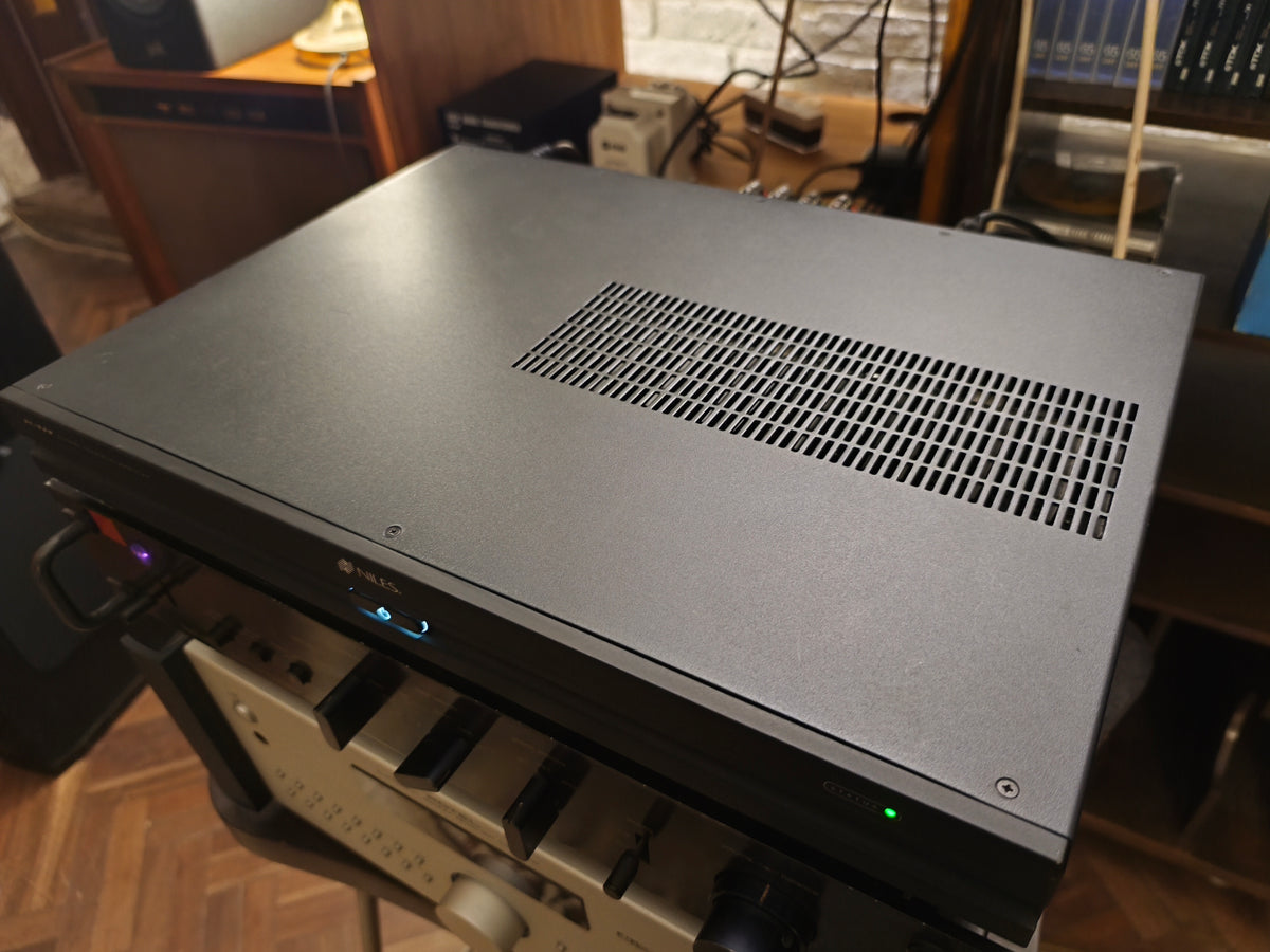 Amplificador de potencia Niles Audio  SI-250