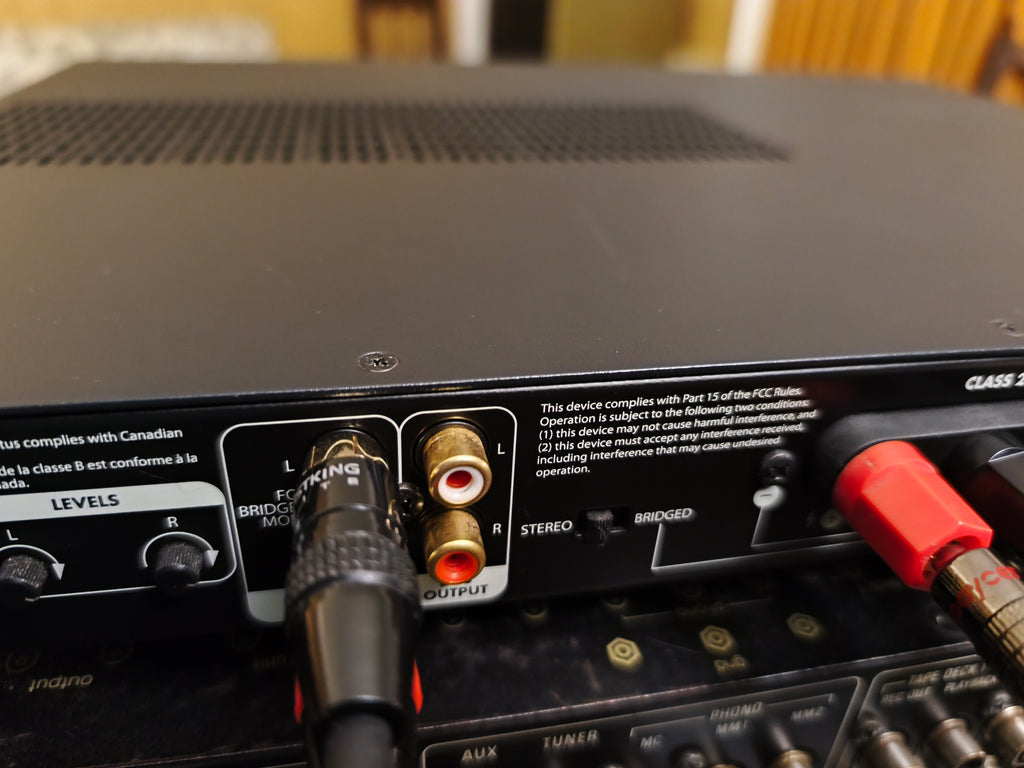 Amplificador de potencia Niles Audio  SI-250