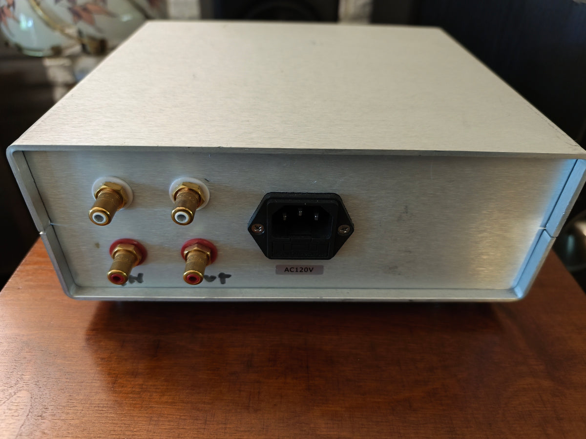 Preamplificador estereo valvular