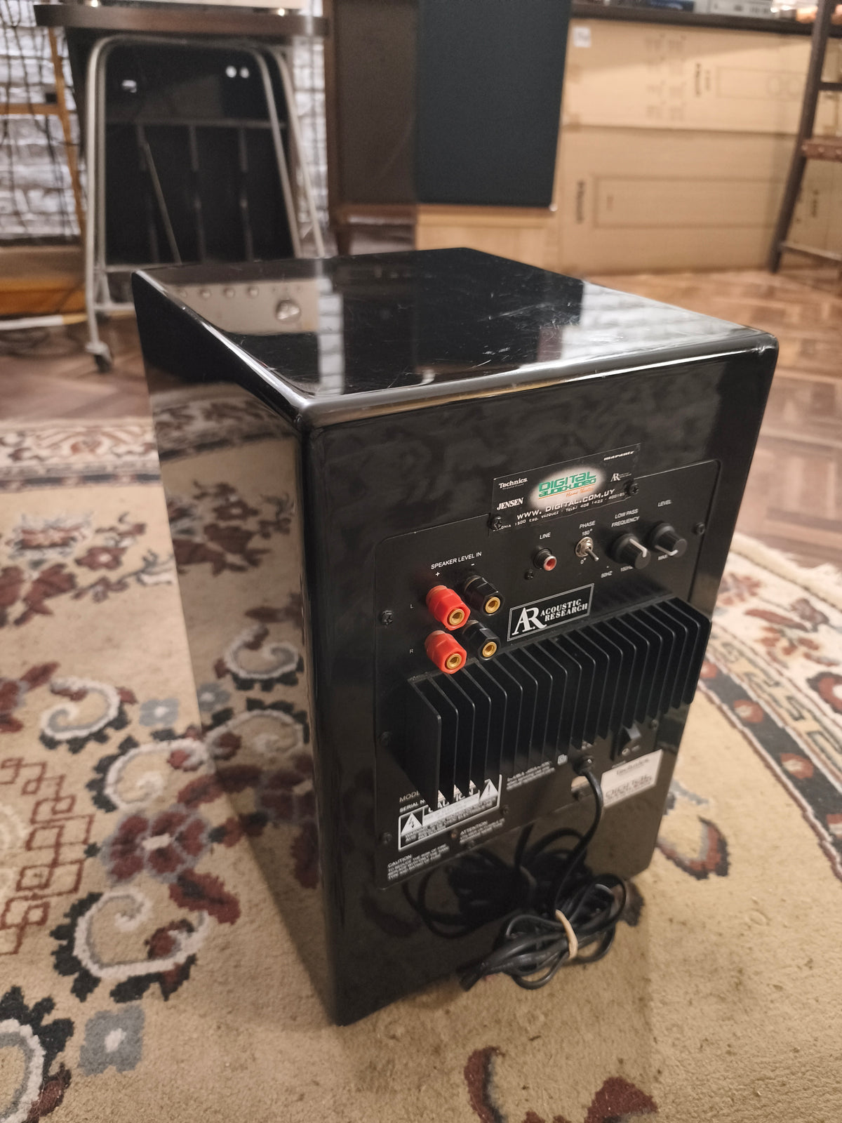 Subwoofer activo Acoustic Research Negro Piano