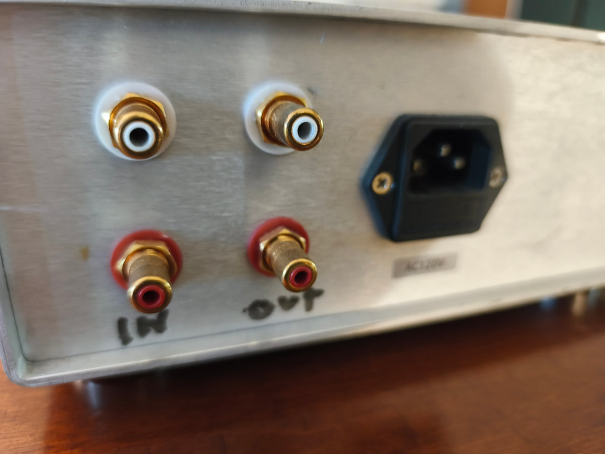 Preamplificador estereo valvular