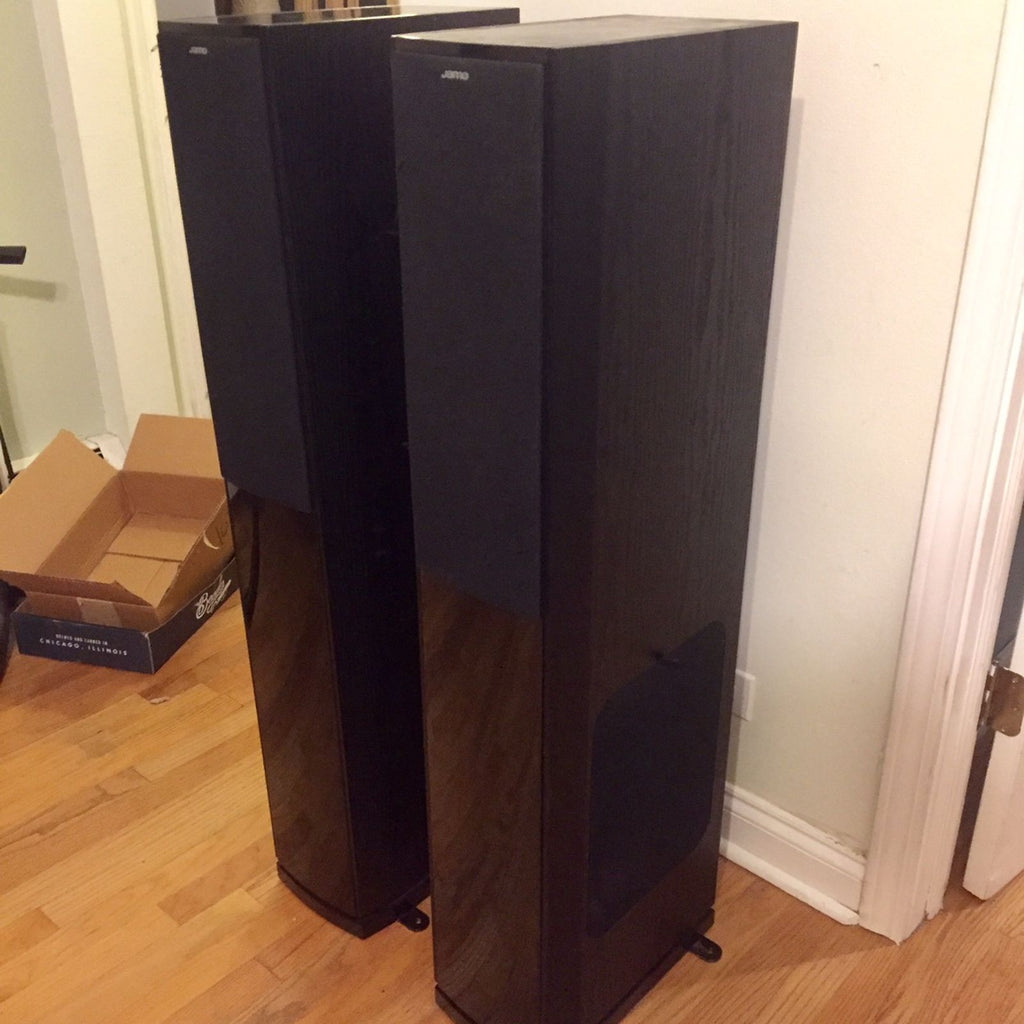 Torres,parlantes  Jamo S606