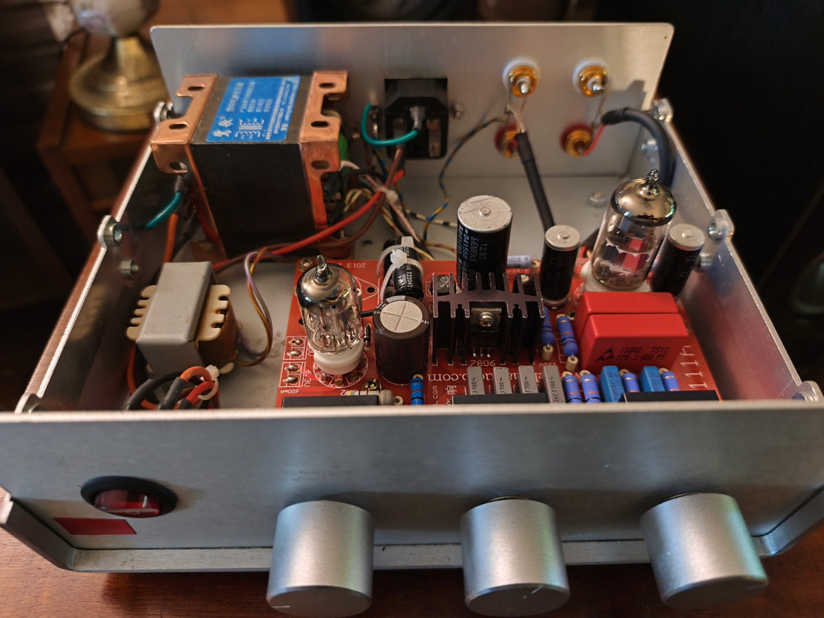 Preamplificador estereo valvular