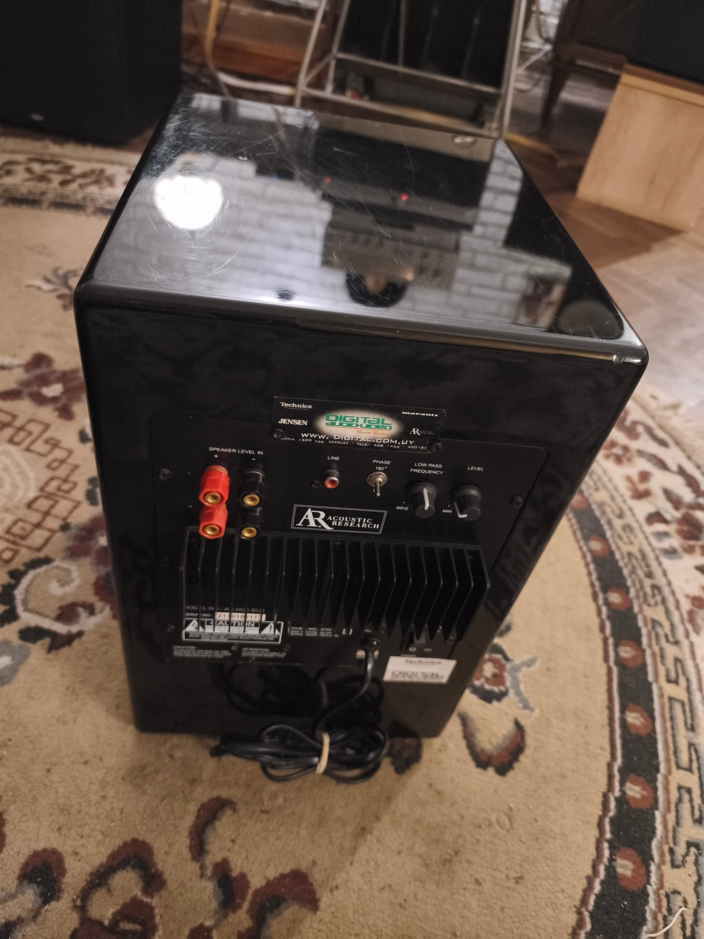 Subwoofer activo Acoustic Research Negro Piano