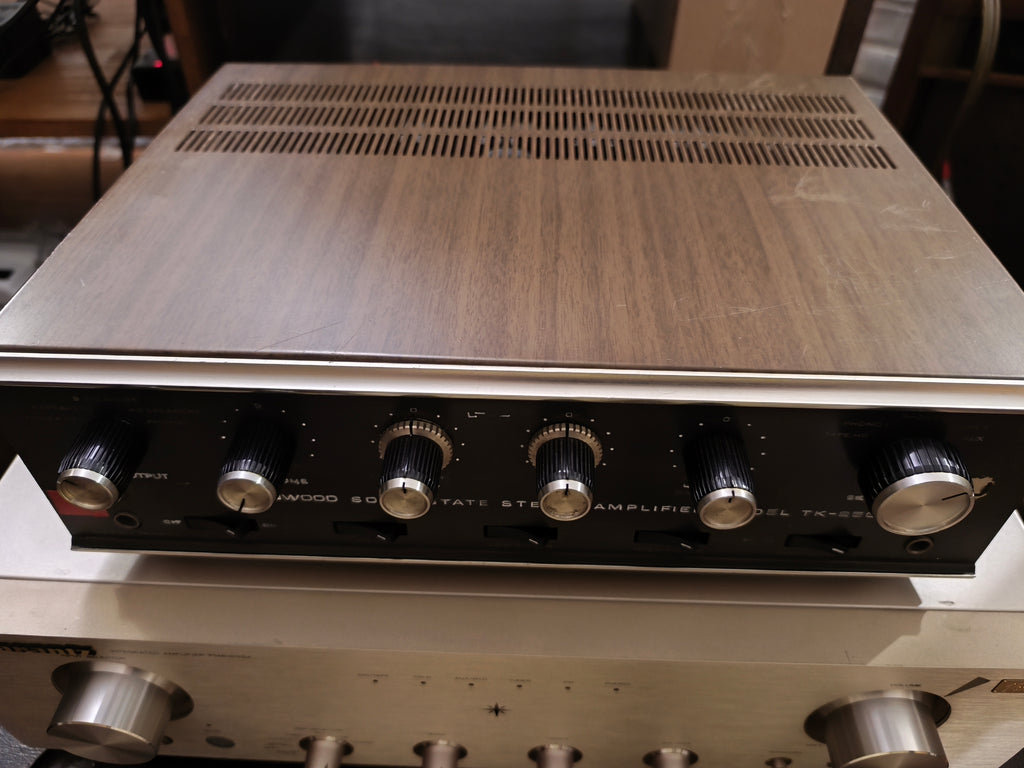 Amplificador integrado vintage KENWOOD TK-250